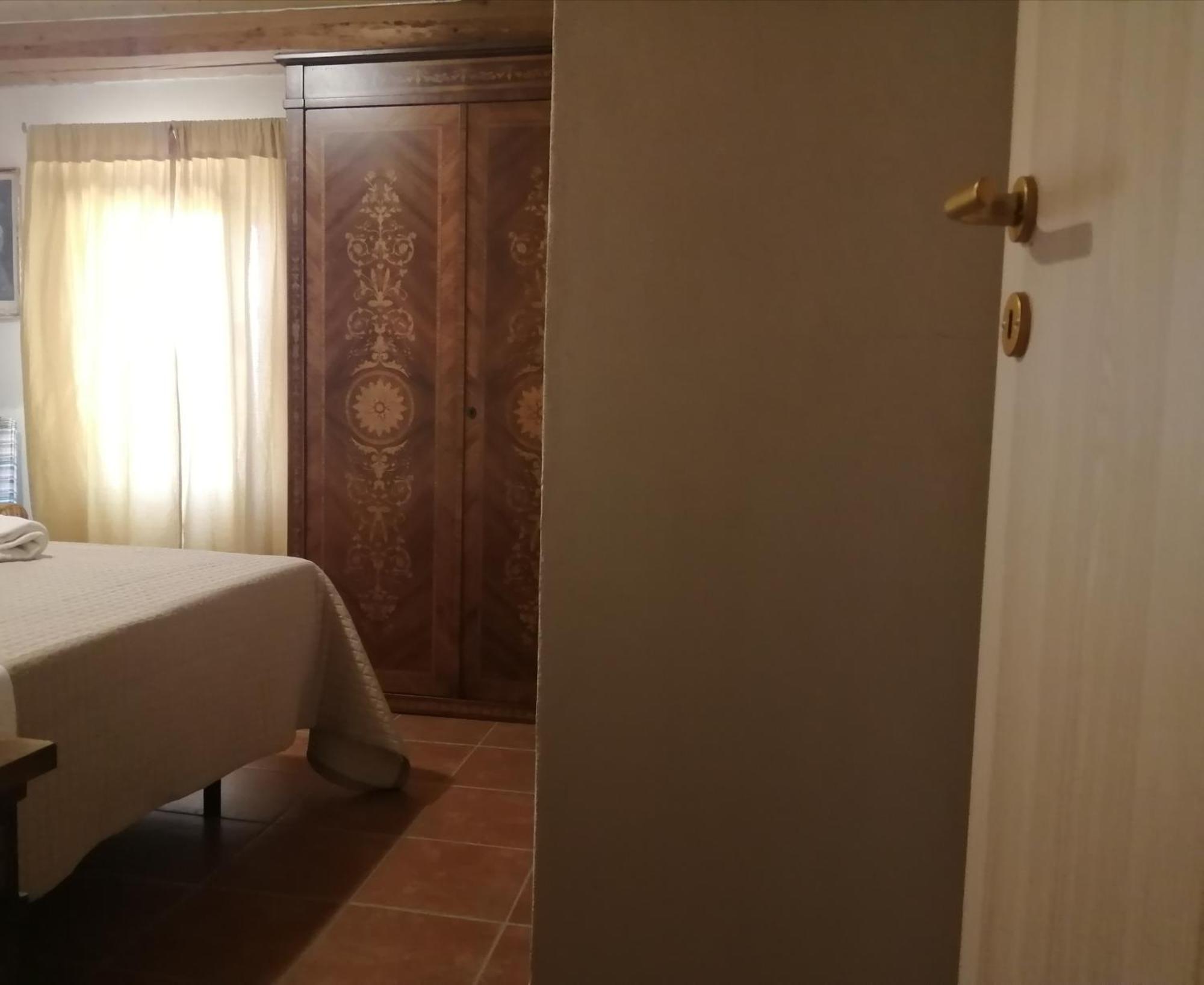 Cascina La Castagnara Bed & Breakfast Oriolo  Room photo